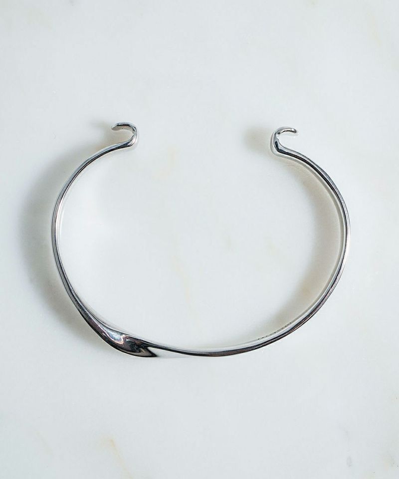 TWIST BANGLE ROUND SILVER | MATOW / マトウ 公式サイト | レディース